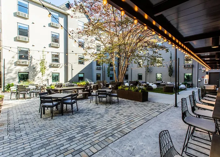 Atlanta Dog Friendly Lodging and Hotels