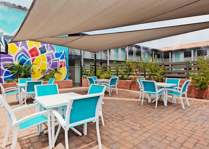 Phoenix Motels
