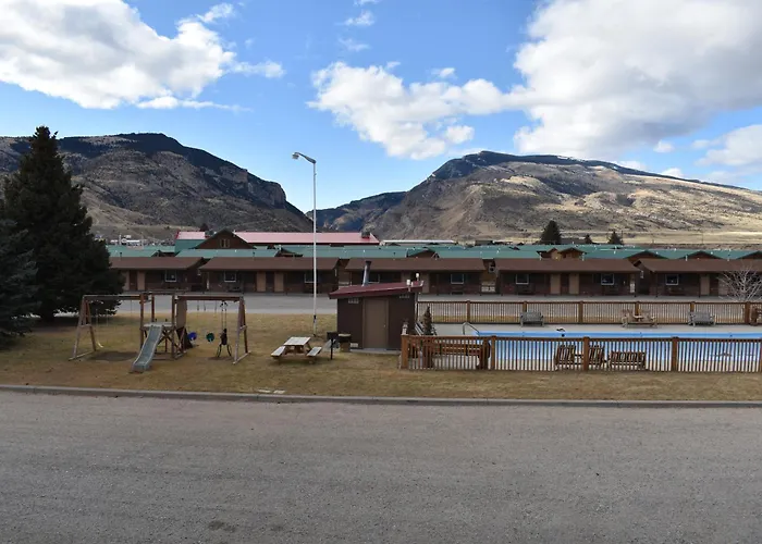 Cody Dog Friendly Lodging and Hotels