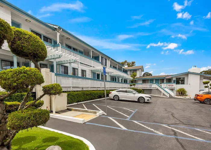 Monterey Motels