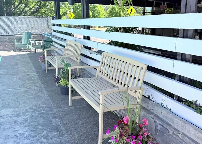 Ashland Dog Friendly Lodging and Hotels