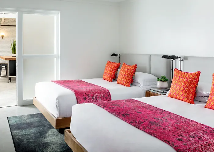 Saratoga Springs Motels