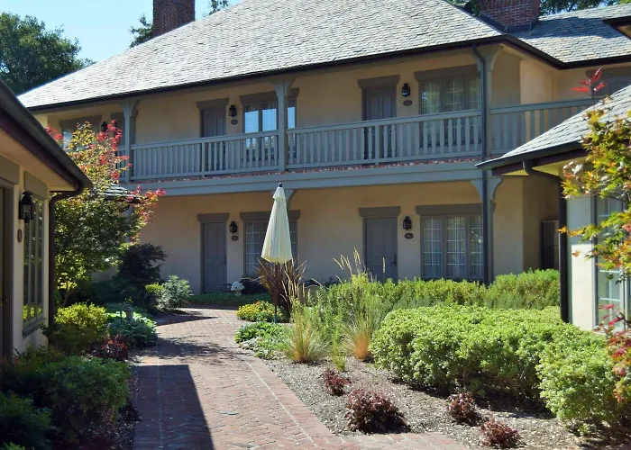 Best St. Helena Hotels For Families With Kids