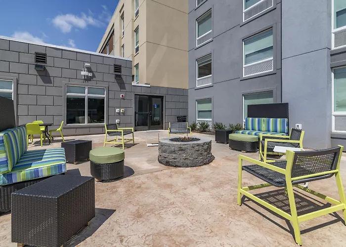 Bangor Dog Friendly Lodging and Hotels