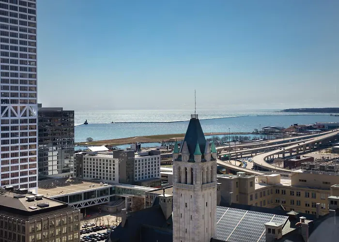Milwaukee Dog Friendly Hotels