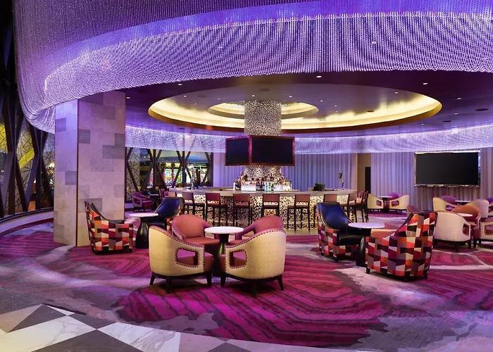 Best 6 Spa Hotels in Niagara Falls for a Relaxing Getaway