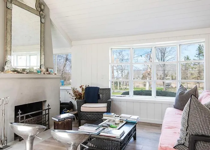 Sag Harbor Dog Friendly Lodging and Hotels
