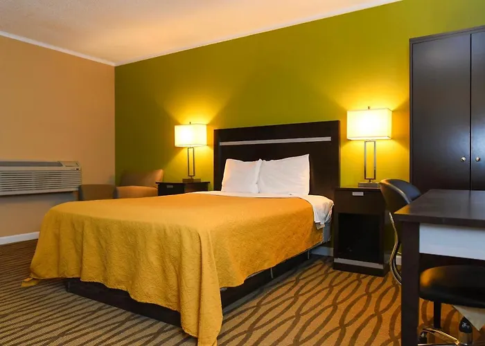 Rensselaer Motels