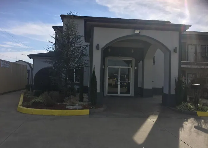 Sand Springs Motels