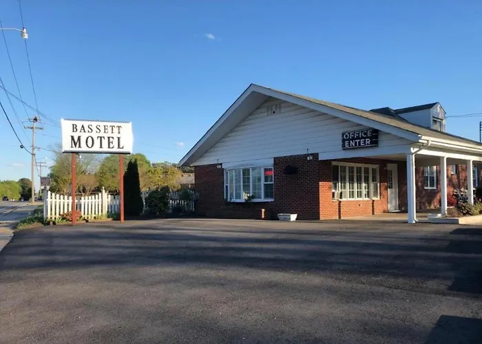 Colonial Heights Motels