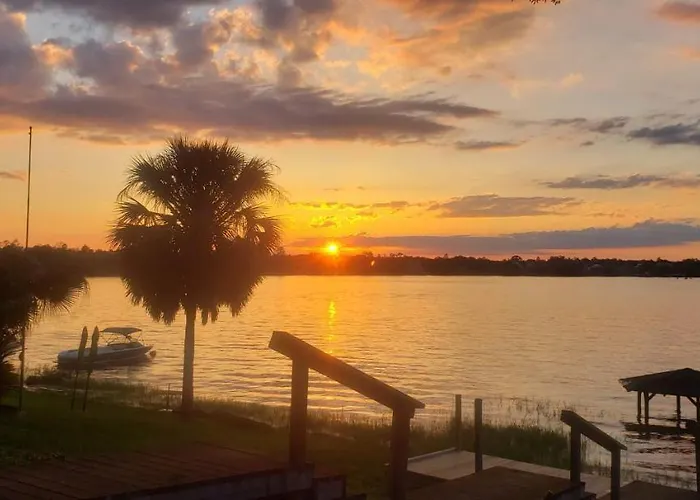 Chipley Dog Friendly Lodging and Hotels