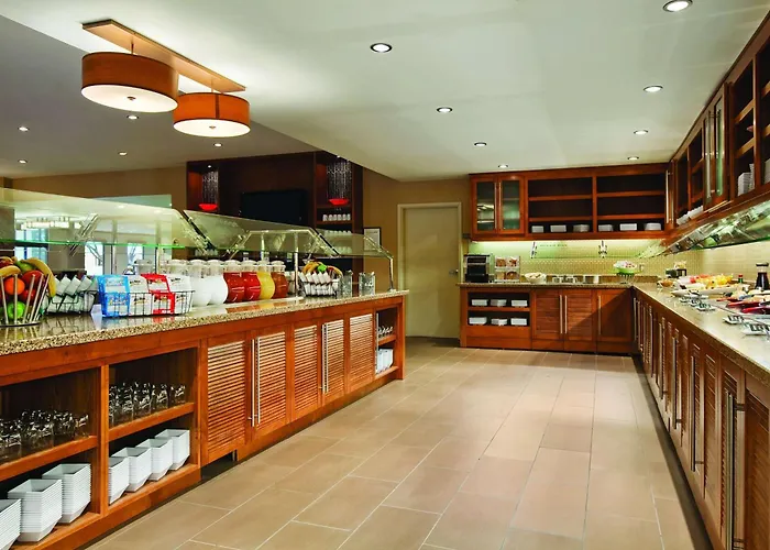 Saratoga Dog Friendly Hotels