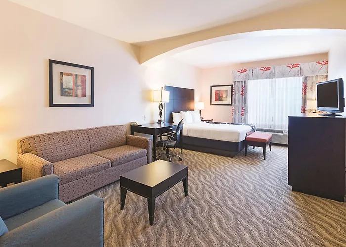 Glen Rose Dog Friendly Lodging and Hotels