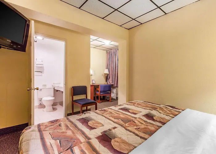 Sandusky Boutique Hotels