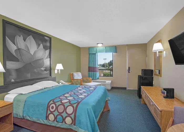 Dunn Dog Friendly Hotels