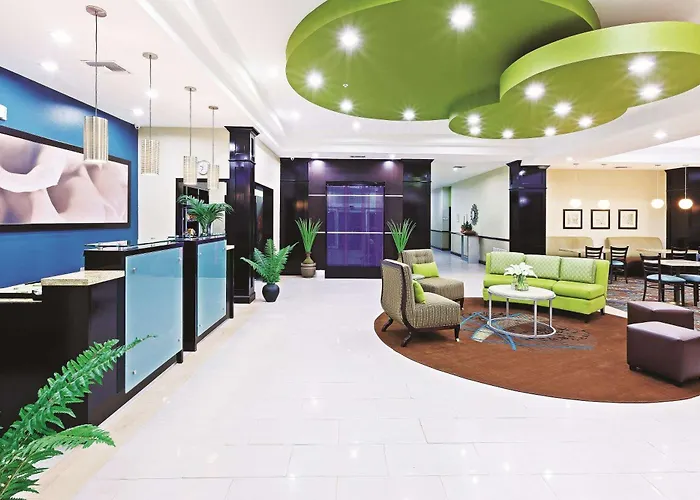 Marshall Dog Friendly Hotels