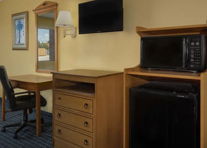 Breaux Bridge Motels