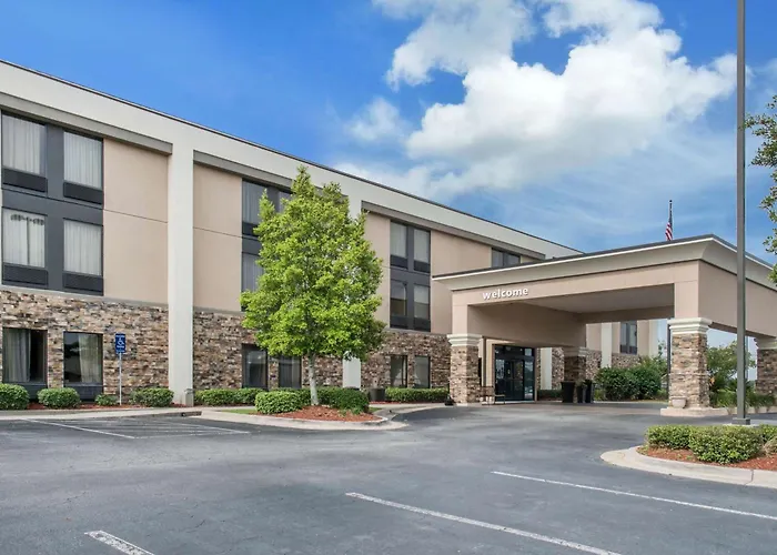 Douglas Dog Friendly Hotels