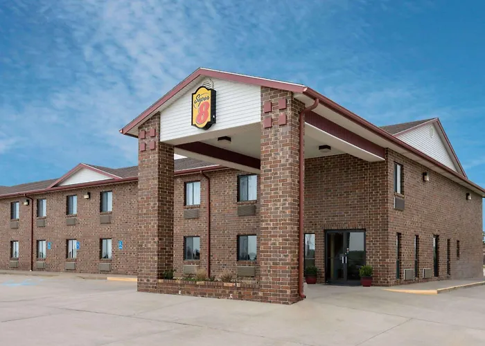 Wakeeney Dog Friendly Lodging and Hotels