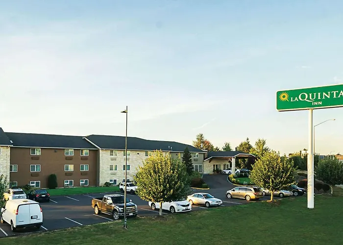 Woodburn Dog Friendly Lodging and Hotels