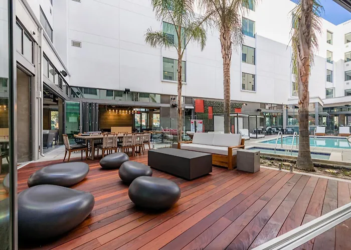 Mountain View Dog Friendly Lodging and Hotels