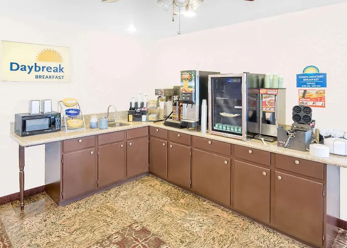 Brinkley Dog Friendly Hotels