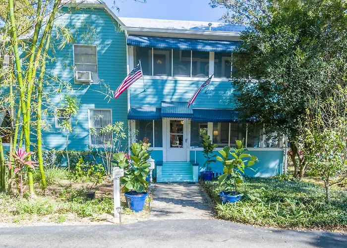 Mount Dora Dog Friendly Lodging and Hotels