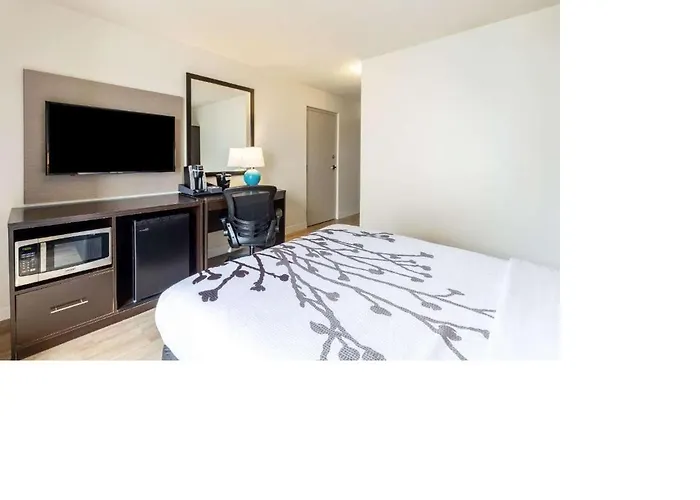 Orange Beach Boutique Hotels