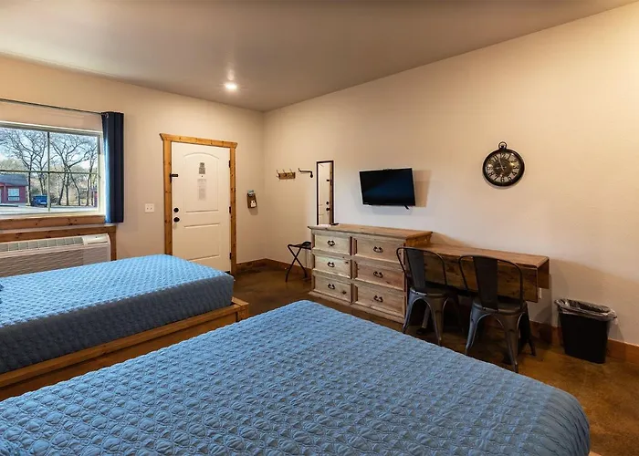 Atoka Motels