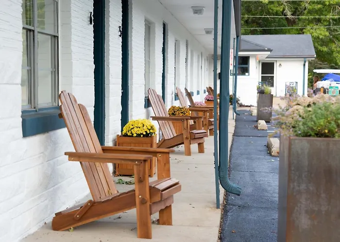 Michigan City Dog Friendly Lodging and Hotels
