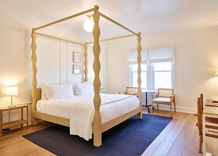 Canandaigua Dog Friendly Hotels