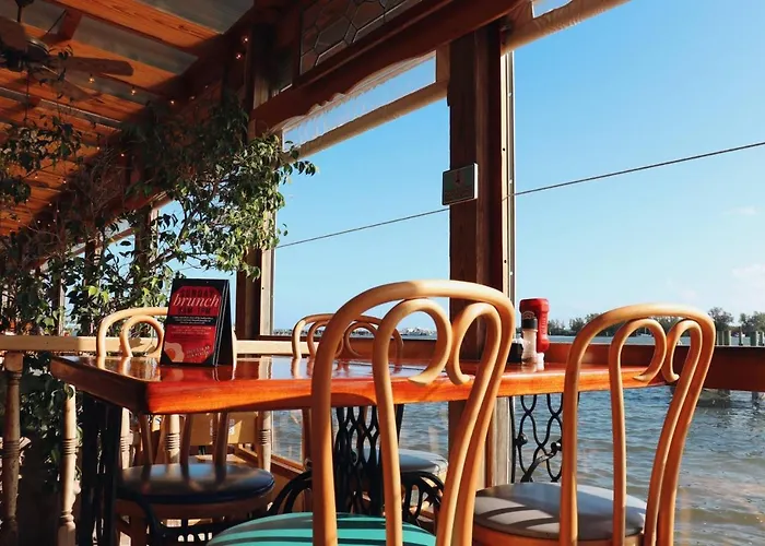 Sebastian Dog Friendly Lodging and Hotels