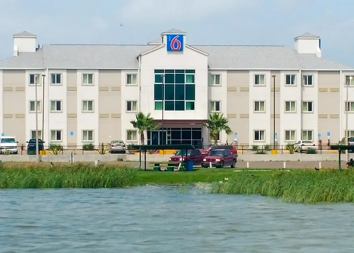 Eagle Pass Dog Friendly Lodging and Hotels