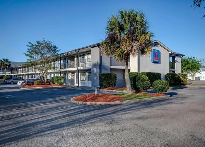 Ocean Springs Dog Friendly Hotels