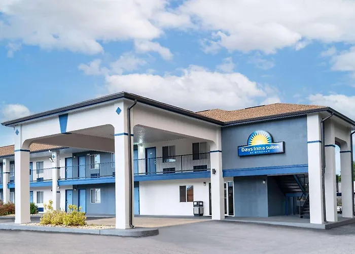 Russellville Motels