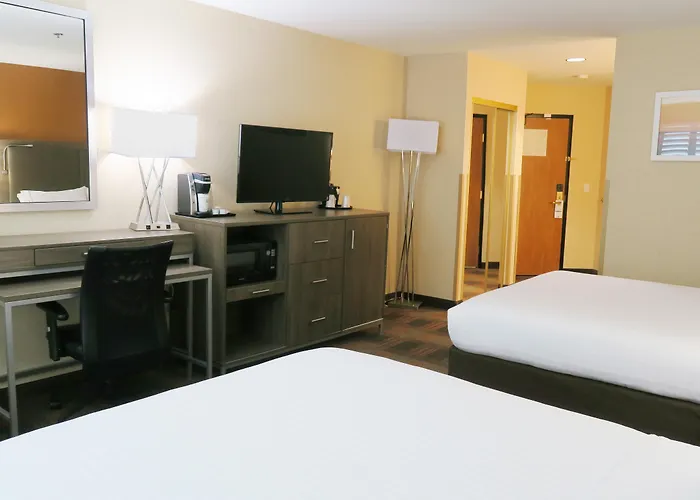 Elk Grove Dog Friendly Hotels