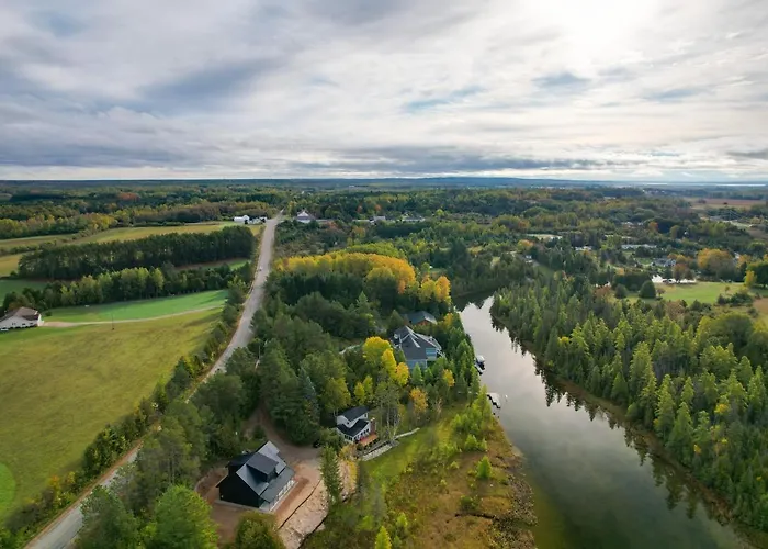 Cheboygan Dog Friendly Lodging and Hotels