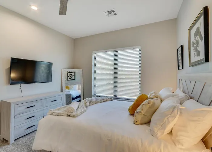 Apache Junction Dog Friendly Lodging and Hotels