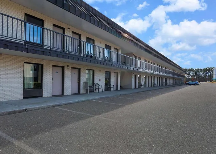 Camden Motels