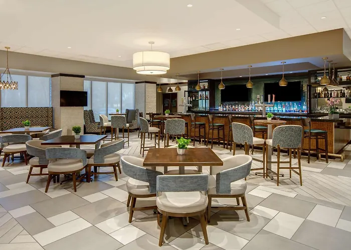 Jacksonville Hotels With Jacuzzi in Room