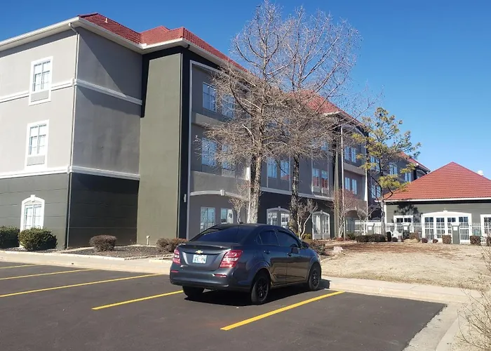 Shawnee Dog Friendly Hotels