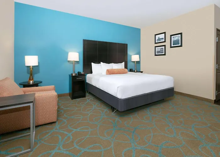 Clinton Dog Friendly Hotels