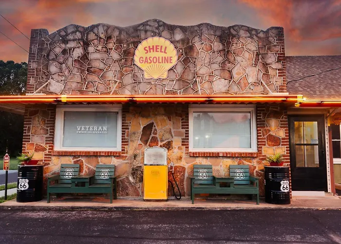 Weaubleau Motels