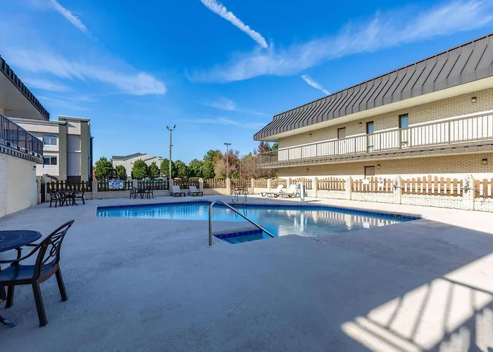 Bennettsville Motels