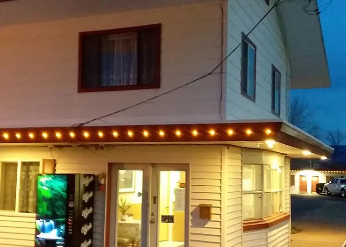 Monument Motels