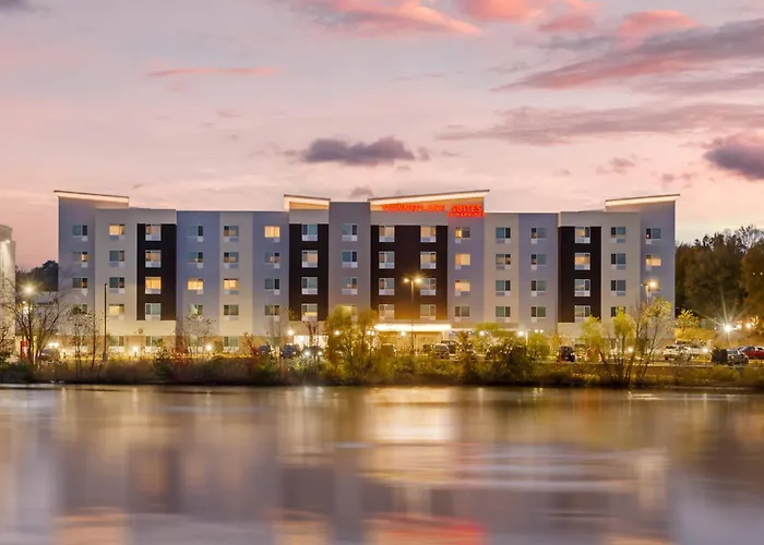 Colonial Heights Dog Friendly Hotels