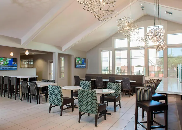 Metairie Dog Friendly Hotels