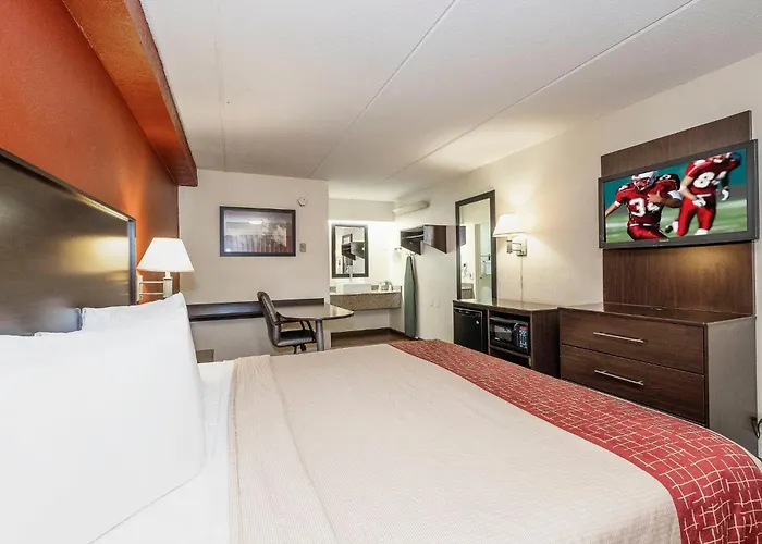 Canton Motels