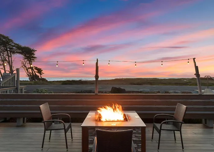 Shelter Cove Motels