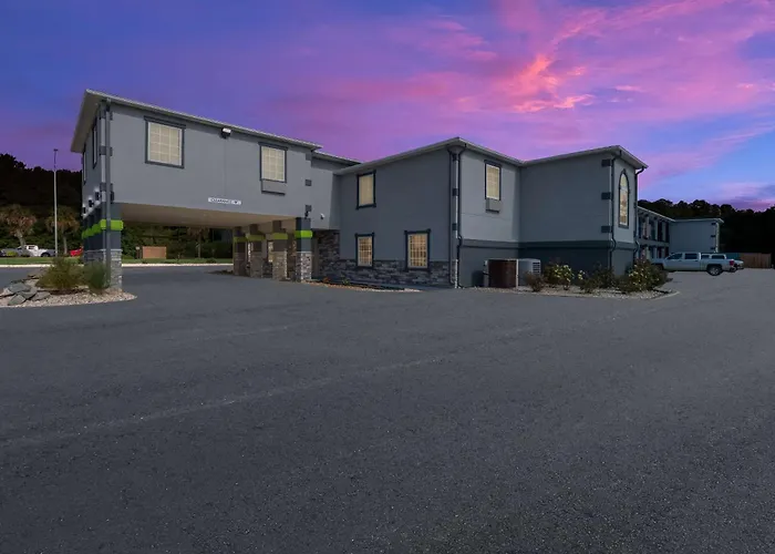 Manning Dog Friendly Lodging and Hotels